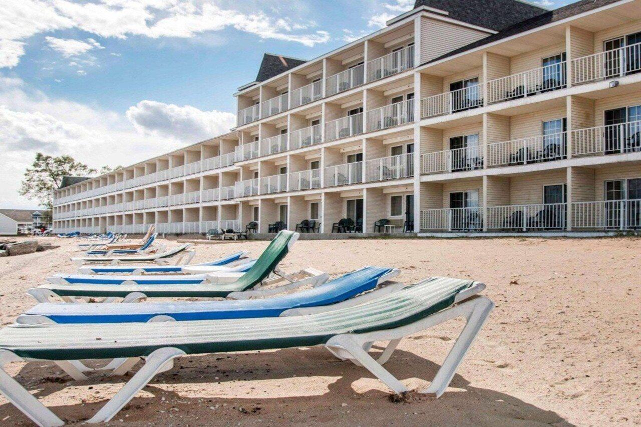Comfort Inn Lakeside Mackinaw City Bagian luar foto