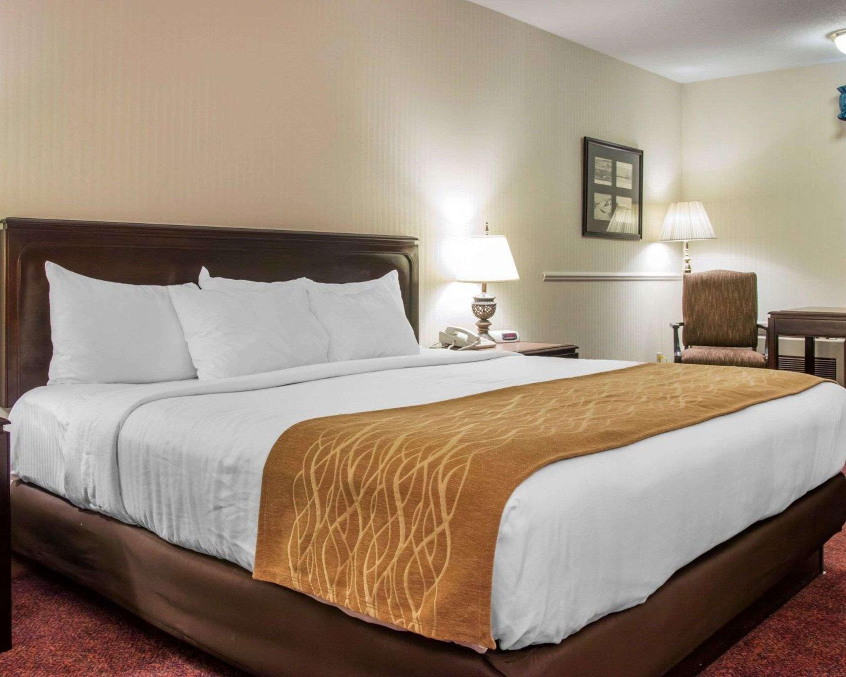 Comfort Inn Lakeside Mackinaw City Bagian luar foto