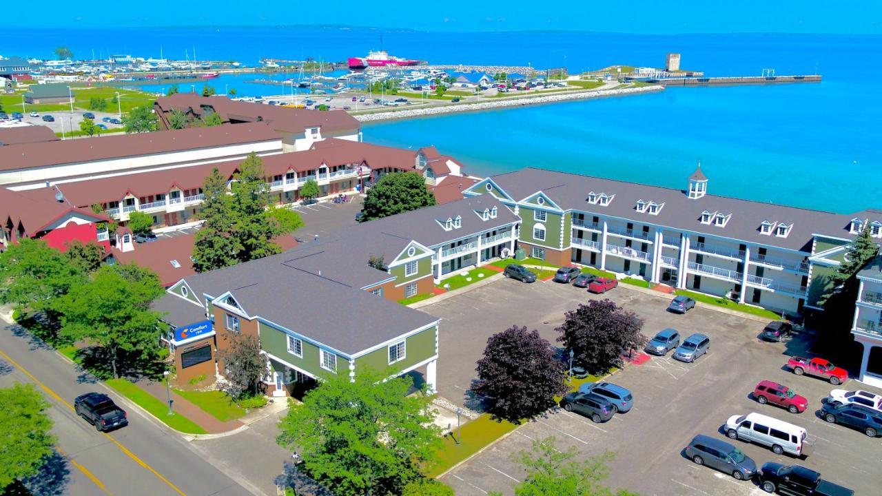 Comfort Inn Lakeside Mackinaw City Bagian luar foto