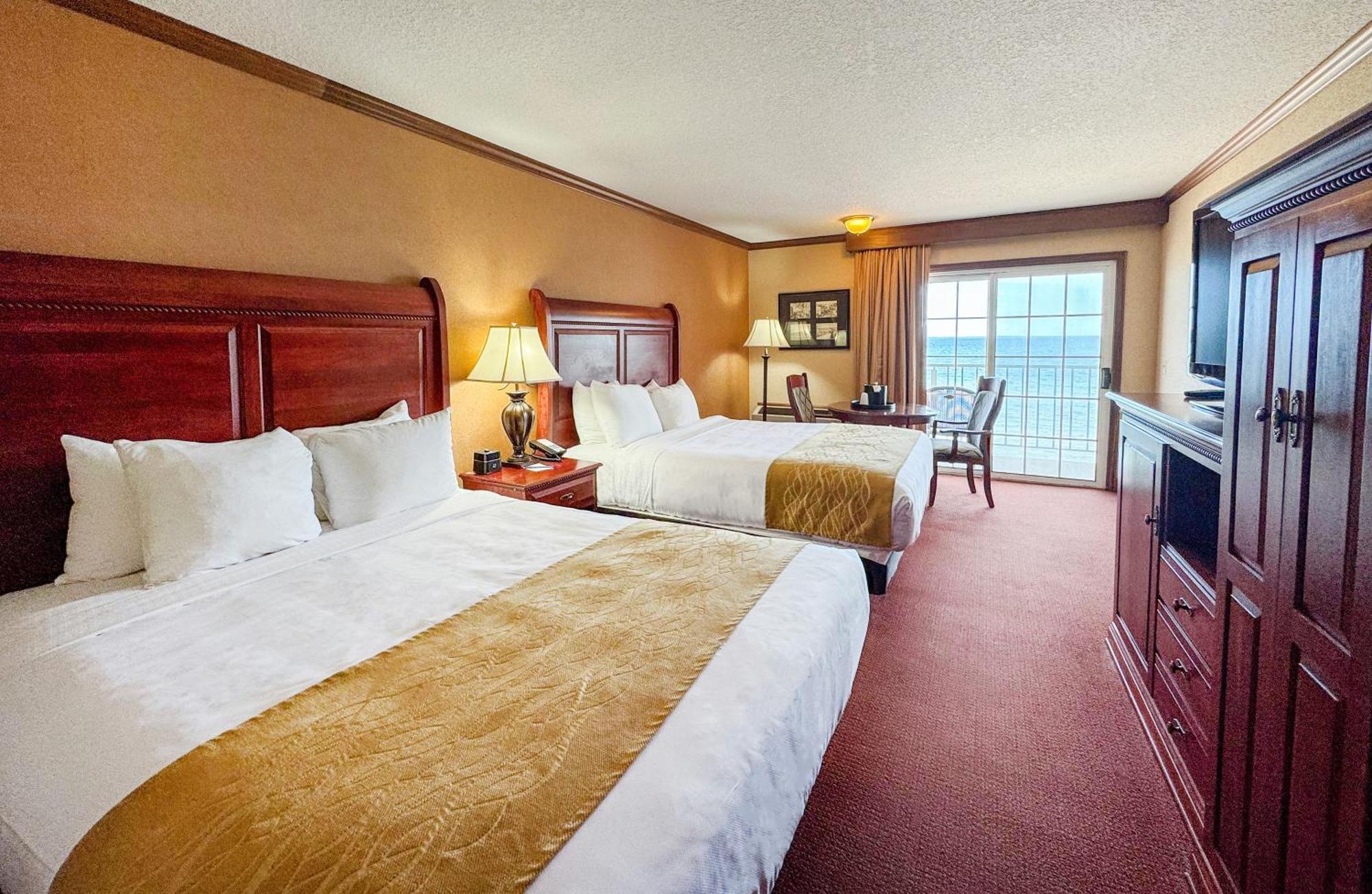 Comfort Inn Lakeside Mackinaw City Bagian luar foto