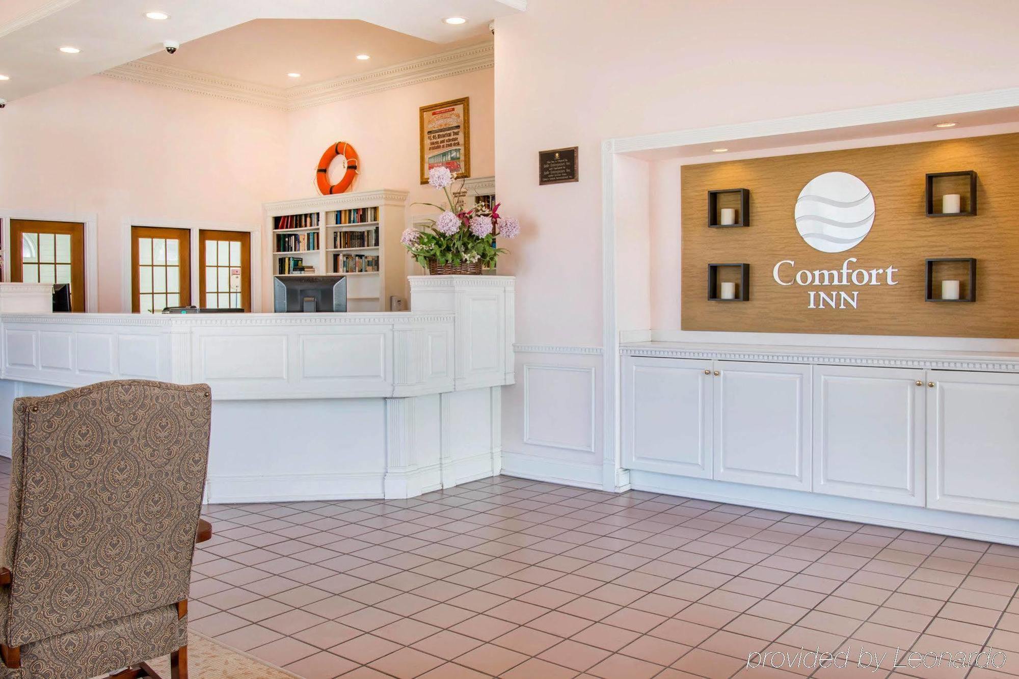 Comfort Inn Lakeside Mackinaw City Bagian luar foto