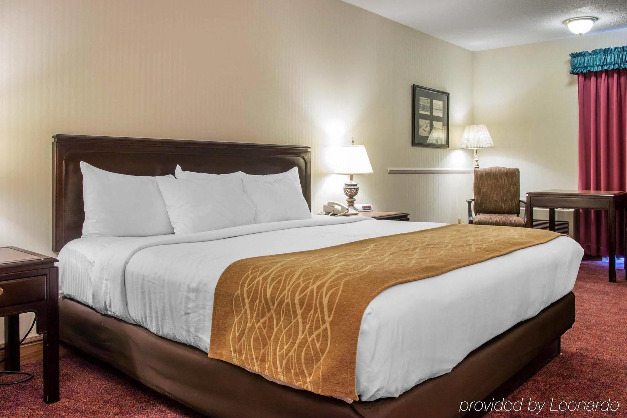 Comfort Inn Lakeside Mackinaw City Bagian luar foto